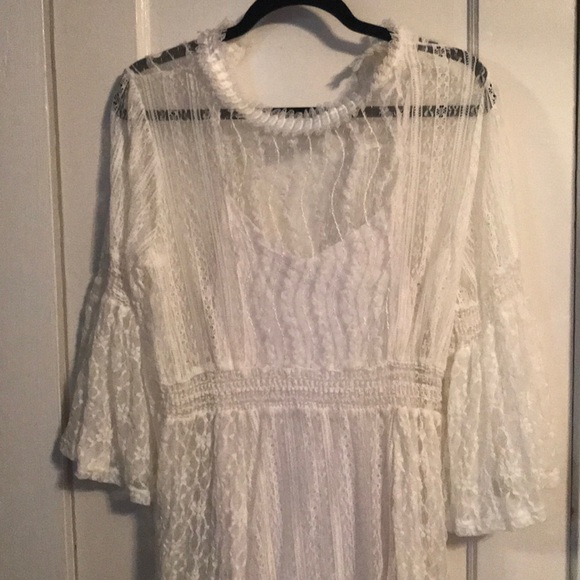 White lace Dress - Picture 3 of 3